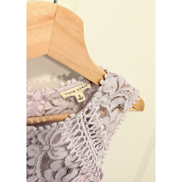 SOLD!Lavender Lace Dress - Picture 5 of 6